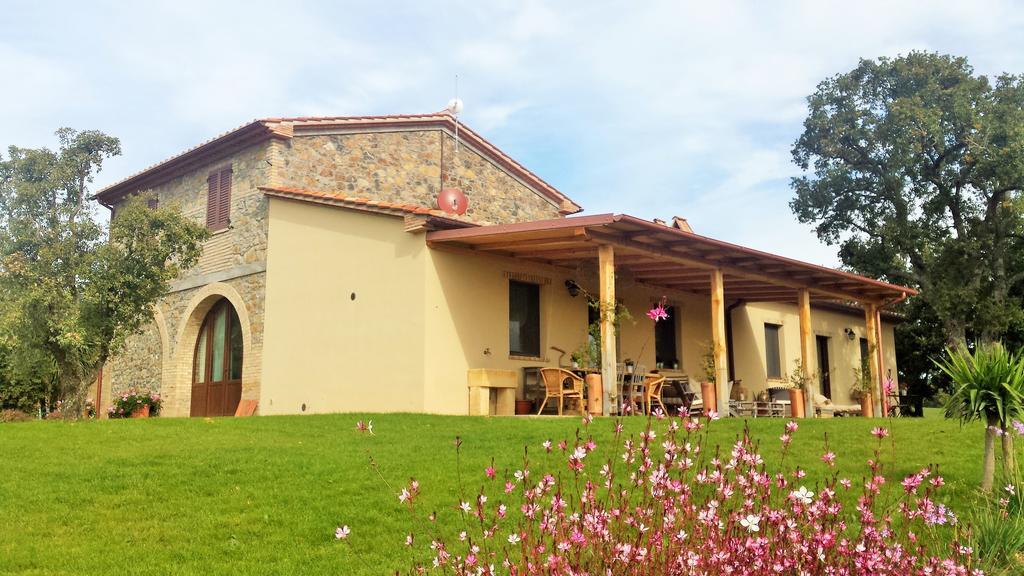 Agriturismo Sugheretello Semproniano Bagian luar foto