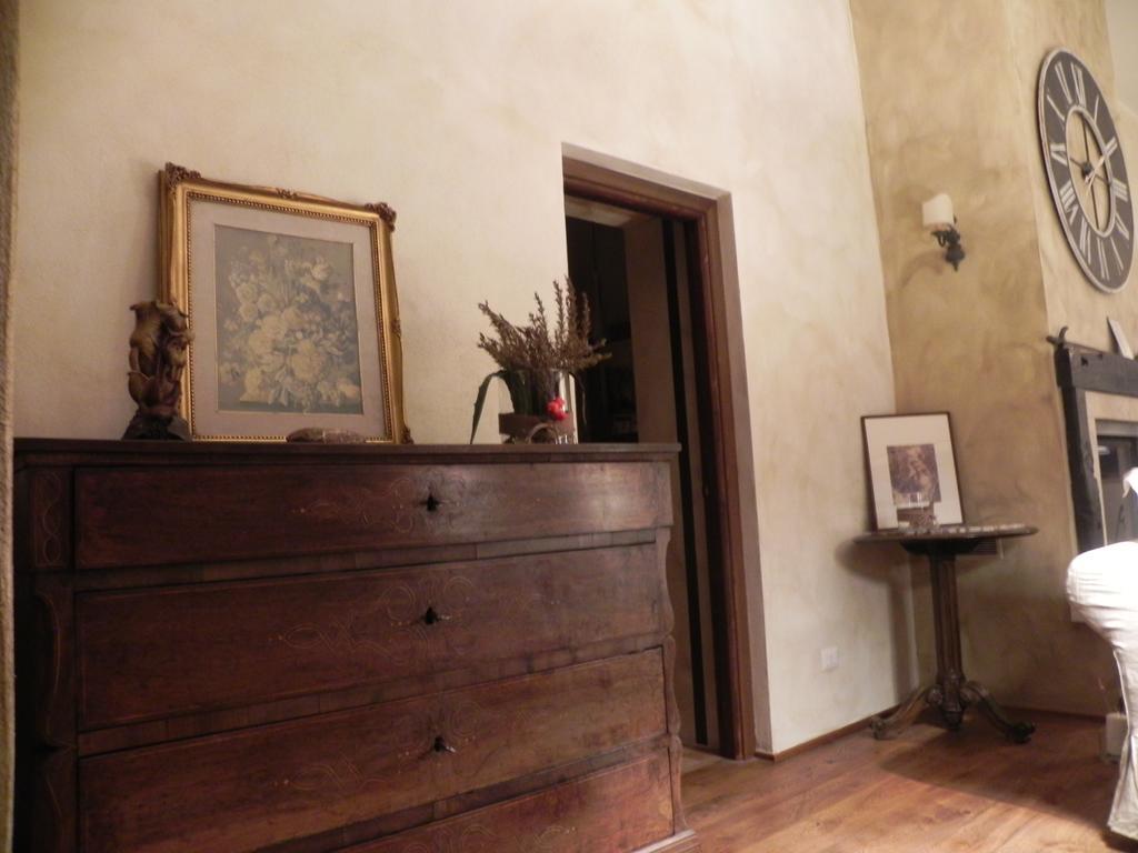 Agriturismo Sugheretello Semproniano Bagian luar foto